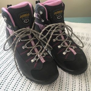 BRAND NEW Asolo hiking boots